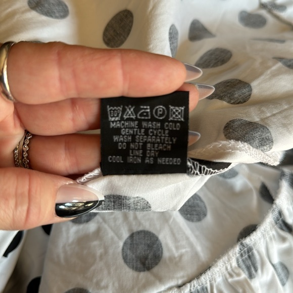 Hearts & Roses Retro Clothing - Picture 9 of 9